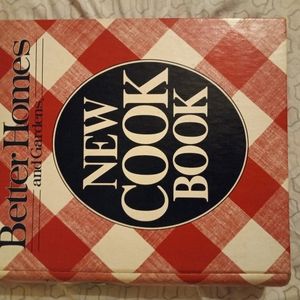 (ONLY CREDIT) Better Homes cookbook